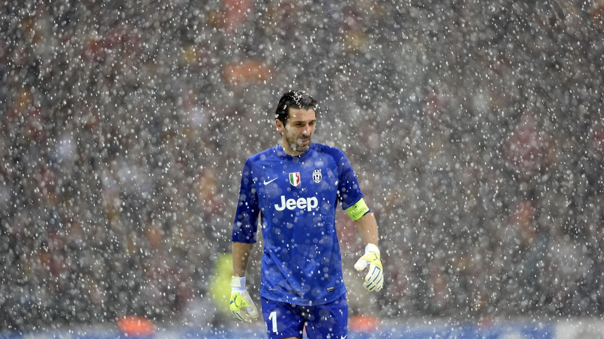 九游体育-凯琳·科贝特赛后感谢教练团队支持，凯洛琳贝塞特